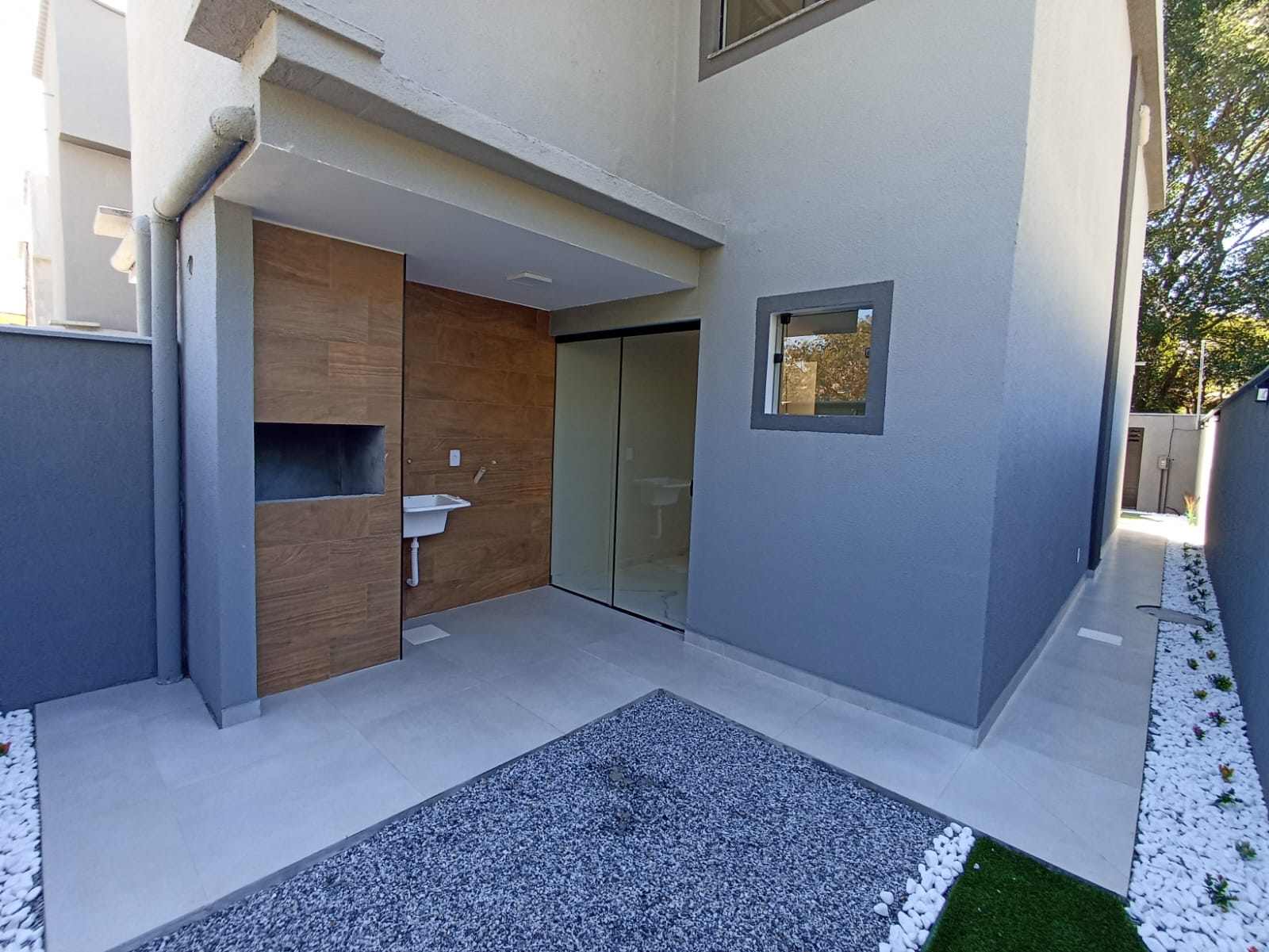 Casa em Bangu com Quintal